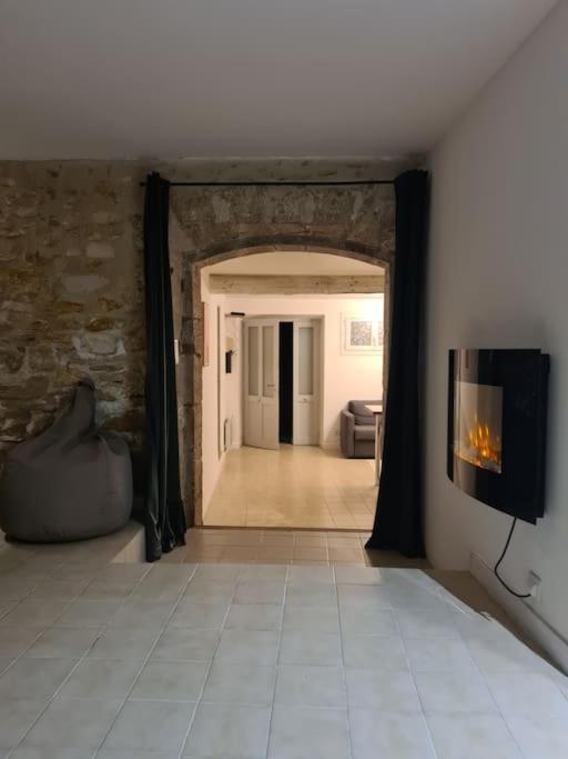 Вилла La Maison Du Bonheur Caumont-sur-Durance Экстерьер фото